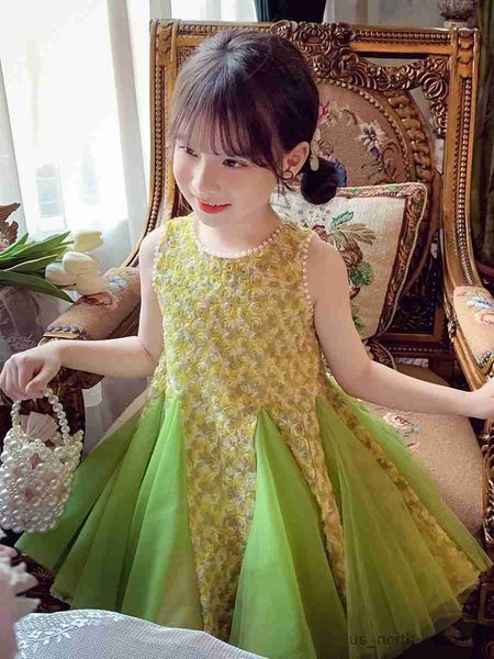 Платья девочки для девочек платье принцессы Лето 2023 Новое детское модное сеть красное платье для майка маленькая девочка иностранное платье сетка R230816