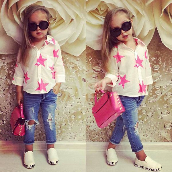 Set di abbigliamento stile di moda per ragazze di chiffon top a maniche lunghe con stelle pantaloni jeans stampati in set autunnali abiti per bambini ST316 230815