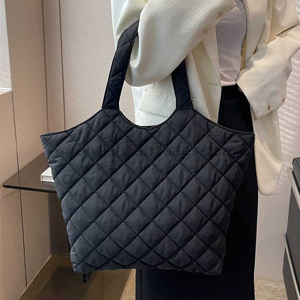 Totes de alta qualidade nylon e algodão para mulheres marca de luxo de inverno, designer de compras feminina bolsa de threads newstylishhandbagsstore