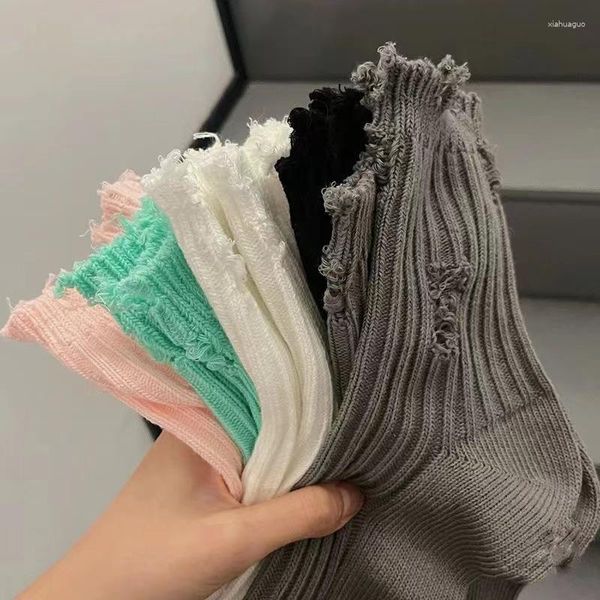 Frauen Socken gebrochener Loch Bettler Ins Trendy Mesh rot schwarz und weißgrün beschädigter dicker Nadel mittelgroße Röhrchen Männer für Männer für Männer