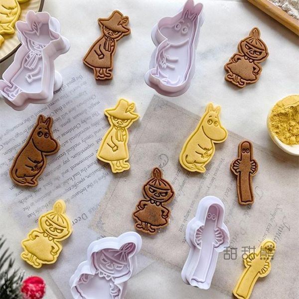 Backformen 4pcs/Set Cartoon Tierkekse Schimmel 3D -Kekse Süßigkeit Werkzeug Pressetyp Stempel Fondant Backträgerschneider Kuchen Dekorieren