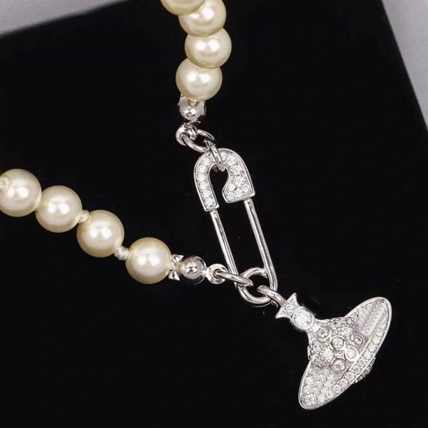 Halsketten Premium Pin Pearl Anhänger Halskette Designer Sier Full Diamond Planet Choker Schlüsselbeinkette für Frauen