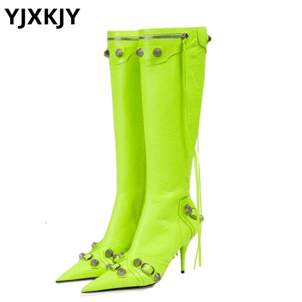 Kleidungsschuhe Yjxkjy Spoced Toe Party Punk Niet Tassels Frau dünne hohe Stilettos -Heels Vintage Metallschnalle Reißverschluss Knie Long Stiefel 230816