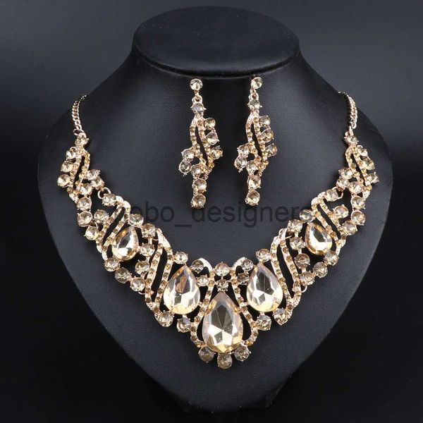 Mode indische Schmuck Kristall Halskette Ohrringe Brautschmucksets für Bräute Party Hochzeit Kostümzubehör Dekoration X0817