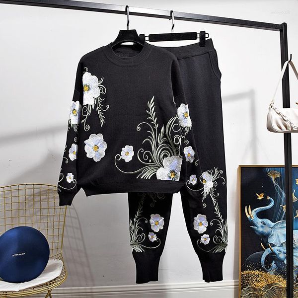 Pantaloni da donna a due pezzi Black Knitting Track Suit Outfits Women Grovidery Flowers Pullover Pullover Set Long Sone