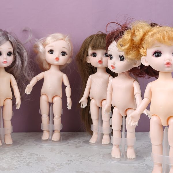 Мини Мини Девушка Милая Лицо 16см BJD 112 короткие мальчики для волос спящей свинью Голая тела одеваться мода для девочек подарки DIY Toys 230816