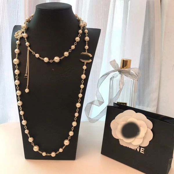 Классические модные подвесные ожерелья для женщин Элегантное письмо хрустальное жемчужное ожерелье высококачественных цепочек четки Дизайнерские ювелирные изделия из 18 тыс.