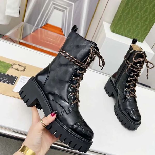 Kış Martin Boots Designer Kadın Platformu patikleri Avustralya inek derisi deri 6cm motosiklet dantelli ayak bileği botları açık ayakkabılar siyah beyaz kahverengi