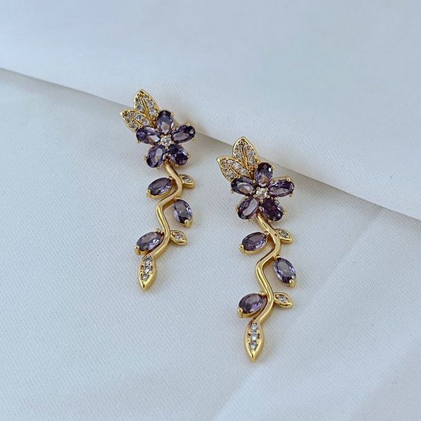 Stud real 18k Gold Bated Purple Color Zircon Flor Brincos Jóias Carta Carta Casamento Presente de Casamento Fábrica de Fábrica com Bolsa de Pó Grátis