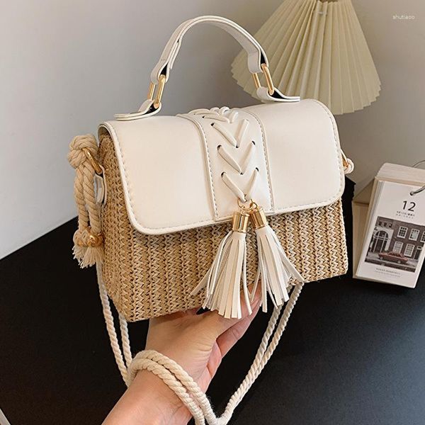 Bolsas de cintura borla Tassels palha trançada bolsa de ombro 2023 Verão pequeno quadrado designer de praia portátil recomendada Crossbody