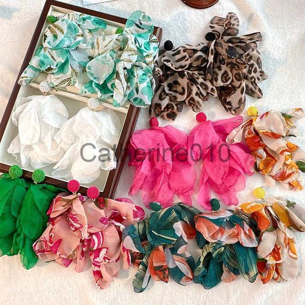 Charm Vintage Classic Bohemia Style Romantico Colorful Flower Accessori per donne per donne Orecchini squisiti di gioielli alla moda J230817