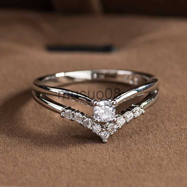 Anelli di banda Nuovi Color Silver Cubic Zircon Engagement Classic Rings for Women Elegant Gift Sale Hot Simple Rhainstone Gioielli ad anello J230817