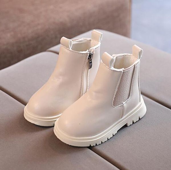 Sneakers Fashion Kids Boots PU Botas de couro Inverno Sapatos infantis Princess Girls Anti Slip Foot mais quente botas de neve 1-10 anos 230816
