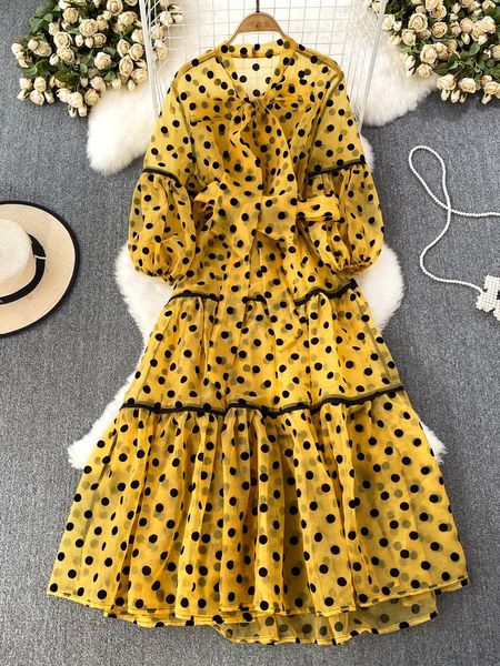 Lässige Kleider Frühling Herbst Frauen Polka Dot Mesh Long Dress Vintage Bow Kragen Puffhülle hohe Taille A-Line Maxi Vestidos Frauen Mode