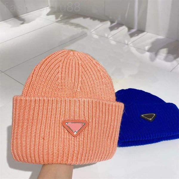 Chapéus de malha designers mulheres inverno crânio boné beanie proteção de orelha quente chapéu à prova de vento moda casual viagem ao ar livre esqui wearable bonnet preto cinza pj019