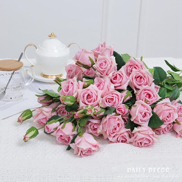 Flores decorativas Toque real Múltiplo de cabeça de rosa flor de rosa de rosa Alta simulação Hand Felt Latex Wedding 12pcs