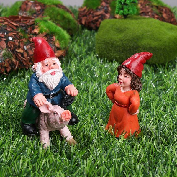 Dekorative Objekte Figuren 1pc Fairy Garden betrunkene Gnome Miniatur -Ornamente Set Mini -Zwerg -Schwein -Statuen für Pflanzgefäße Blumenpot -Dekorzubehör 230818