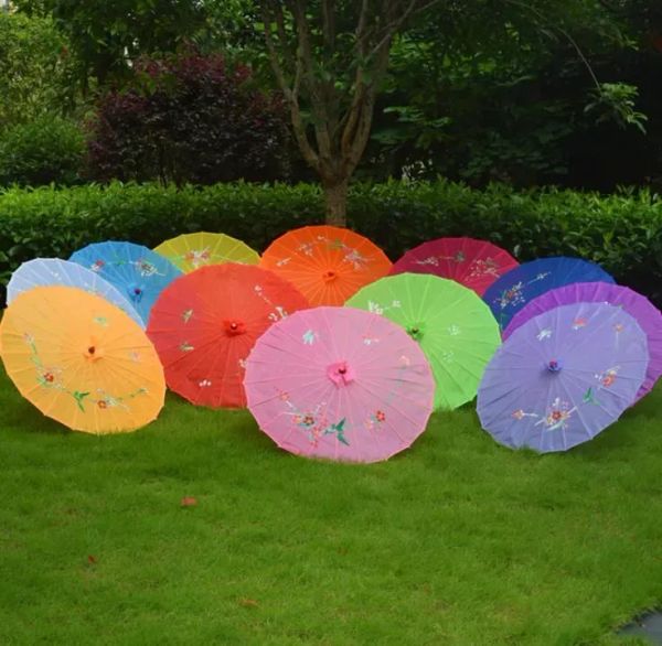 DHL Erwachsene Chinesische handgefertigte Stoff Regenschirm Fashion Travel Süßigkeiten Farbe Orientalische Regenschirme Hochzeitstools Modezubehör 8.18