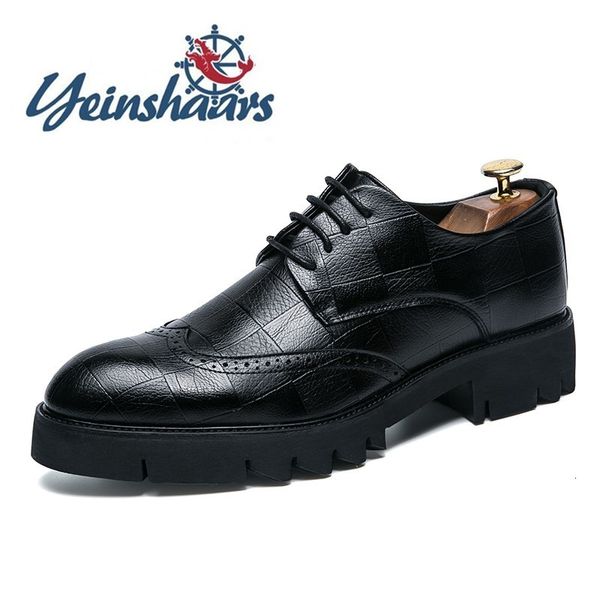 Kleiderschuhe Ankunft Herren lässige Lederschuhe Dicke Soled formelle Schuhe Mode Brogue Schuhe elegante Freizeit Walk Oxford Männliche Schuhe Erwachsener 230817