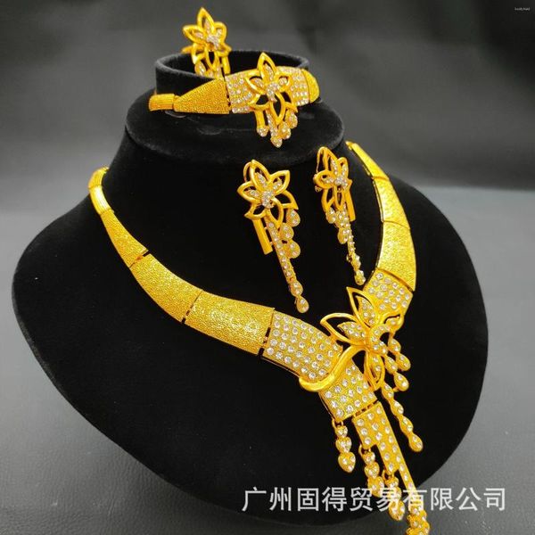 Ketten 2023 Set 24k vergoldete Dubai Schmuck im Nahen Osten Frauen Halskette Armband