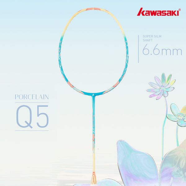 Andere Sportartikelporzellan Q5 Female Badminton Schläger Super Slim Shaft 5U Carbonfaser Raquette für Spieler L230816