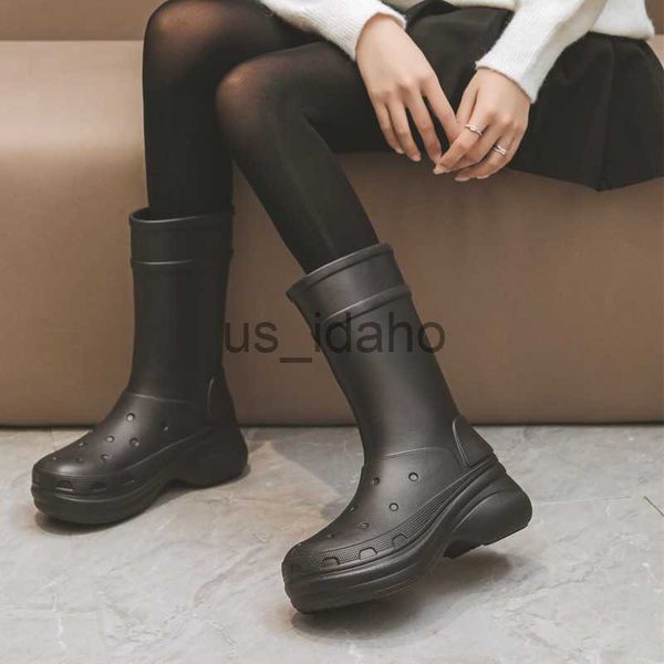 Stiefel neue klobige Regenschuhe für Frauen Gummi wasserdichte Regenstiefel runde Zehen-Slip-on Long Boots Plattform Regenstiefel J230818