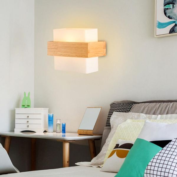Lâmpada de parede casa nórdica moderna simples economia de madeira economiza espelho criativo quarto de cabeceira de cama led
