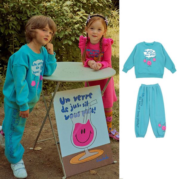 Set di abbigliamento autunno casual madre bambini bambini fumetti succo di succo con cappuccio per ragazzi vestiti da ragazza coreano Versione carina pantaloni per pantaloni 230818