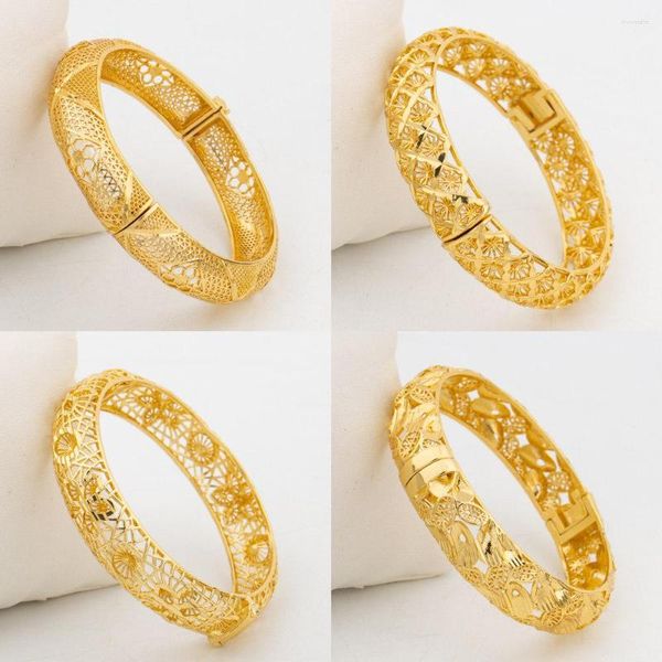 Bangle 4 Peças/Jóias de pulseira de mão Conjunto para mulheres Dubai Africano Color Gold Luxury Hollow Out Engagement Gifts Gifts