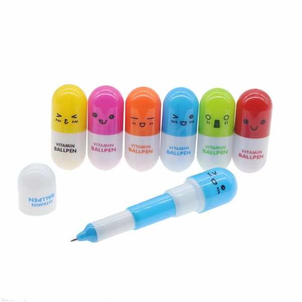 Kugelschreiber 6pcs niedlich lächelnde Gesichtspille Ball Point Stift Neuheit Stationerie Teleskope Vitaminkapselbasserkasten für die Schule Verwendung 230817