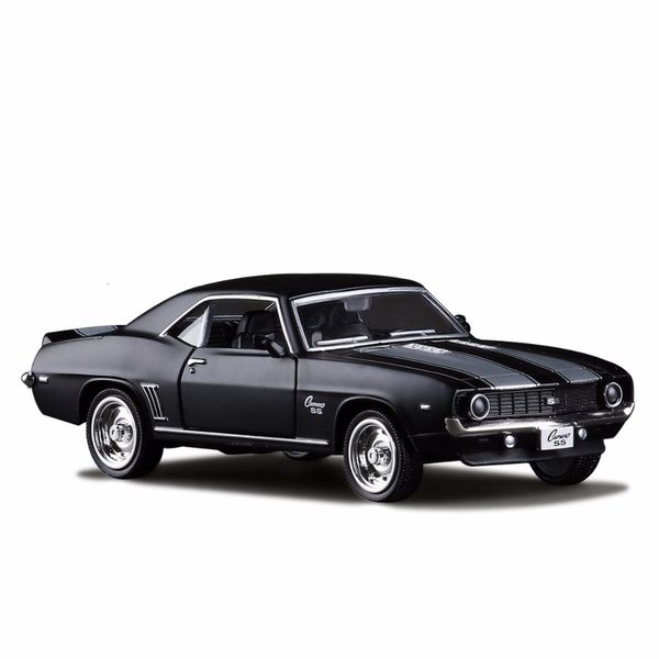 Самолеты Modle 1 36 США 1969 Camaro SS Vintage Matte Black Diecast Metal Car Model Toy для коллекции подарки дети A318 230818