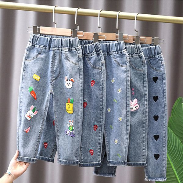 Jeans kızlar karikatür pantolon çocuk kot pantolonlar için gündelik kıyafetler yürümeye başlayan bebek kız 2 6 yıl bahar yaz modaya uygun çocuklar 230818