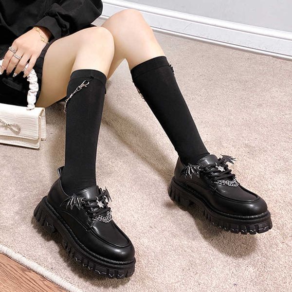 Metal Zincir Platform Lolita Gotik Ayakkabı Kadın 2023 Bahar Koleji Tarzı Patent Deri Pompalar Kadın Japonya Okulu Üniforma Ayakkabı 230807