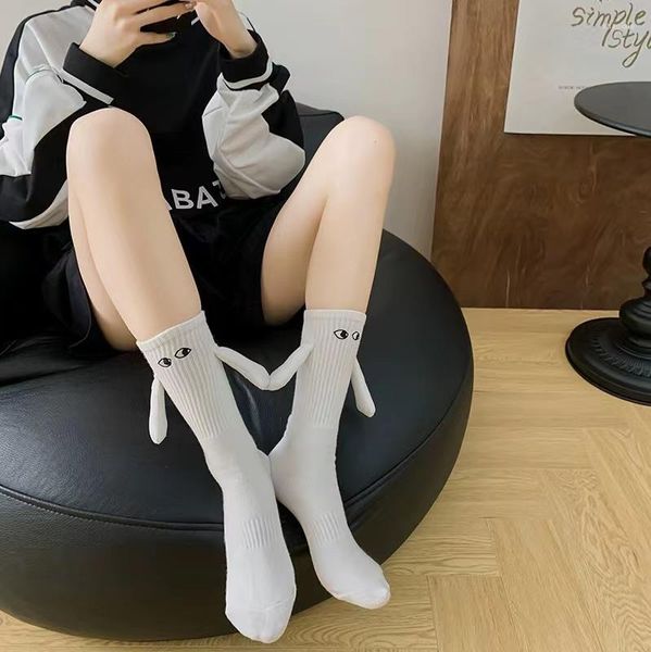 Kadın SOCKS 1 Çift Manyetik Emme Çift 3d Bebek Kulüp Örme Çorap İns Mıknatıslı Çok Yönlü Zeminde Sevimli Komik El