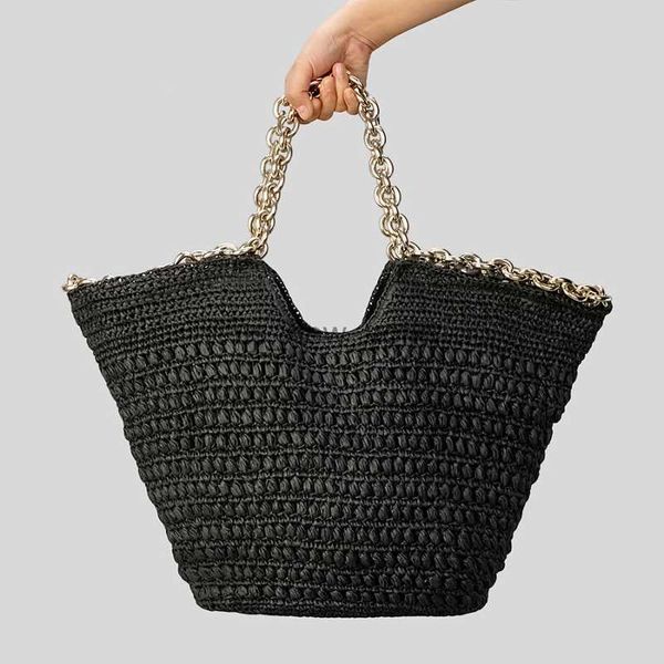 Totes Brand Designer großer Kapazität Strohhalm Handgemachtes Papierseil gewebter Umhängetasche Dicke goldene Kette Sommerreise Beach Bag HKD230818