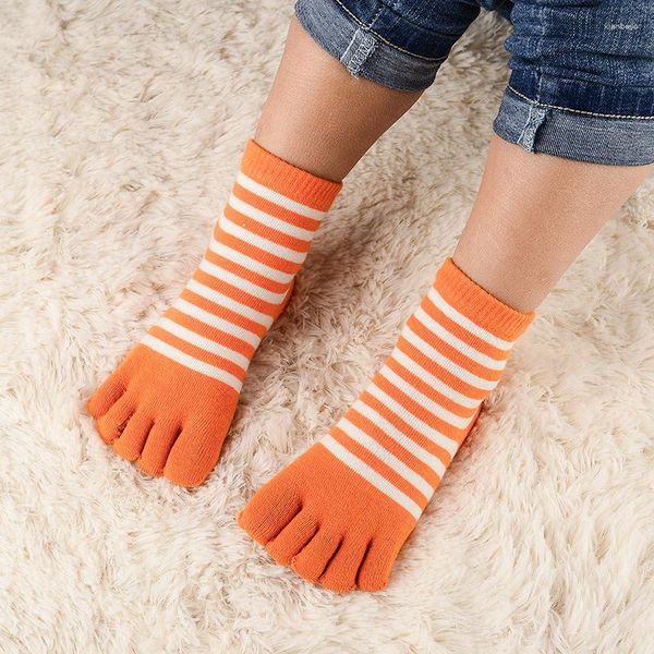 Herrensocken 5 Paarpaare Kinderkämmerte Baumwollzehen Mode gestreift fünf Finger Socken Kinder Junge Mädchen atmungsaktives Fünf-Toe-Baby 6 Farben