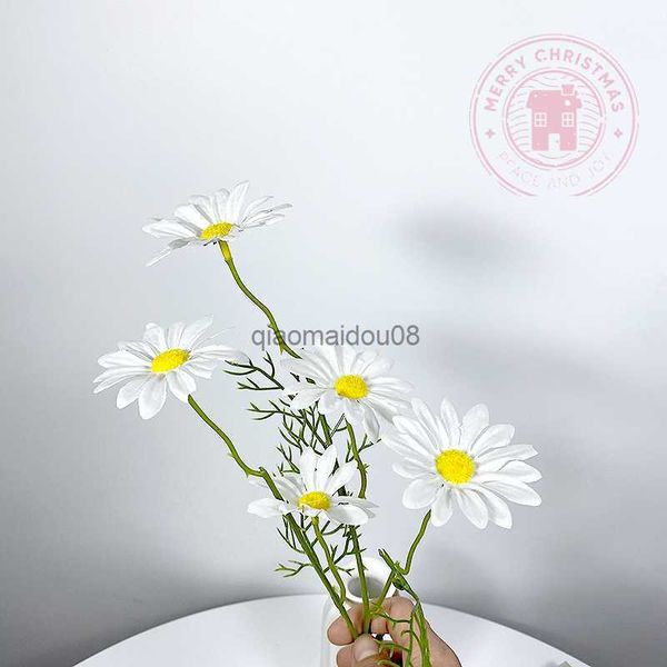 Dekorative Blumen Kränze 5 Köpfe künstliche Daisy Bündel Trocken Chrysanthemen Braut Bouquet Silk Party Hochzeitsdekor