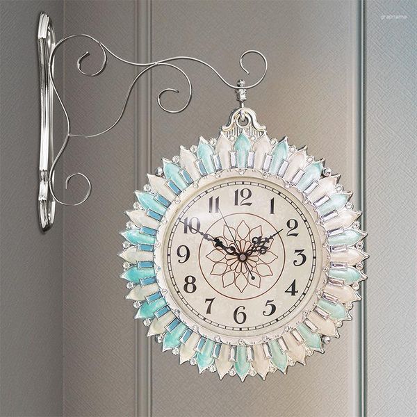 Wanduhren luxuriöser Doppeluhr 360 ° rotierende dunkelblaue Wohnzimmer Dekoration Harz Hanging Watch Home Decor