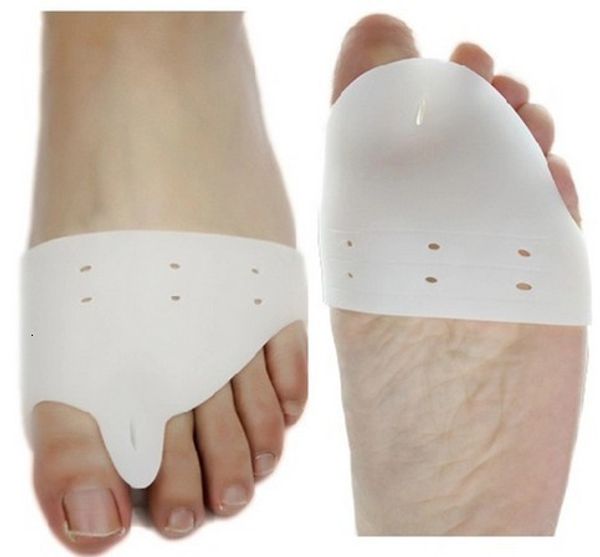 Accessori per scarpe Accessori in gomma silicio Big Food Thumb Hallux Toe Device Valgus Silicone Solesle ortopediche per scarpe 230817