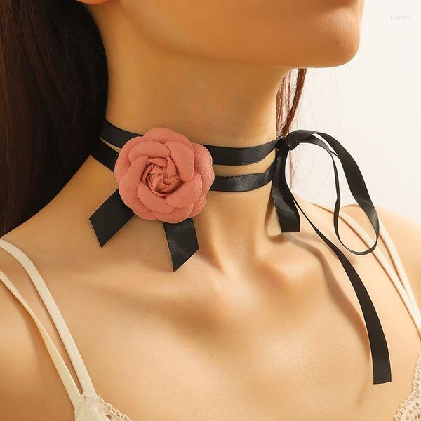 Anhänger Halskette Frauen romantischer Charme Blume exquisite Vintage Schmuck Trendy Neckkette Zarte klassische koreanische Mode Halskette