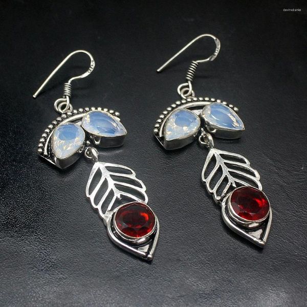 Dangle Ohrringe glühend Vintage weißer opal rotes Granat silberne Farbe für Frauen Damen Haken 2 1/2 Zoll HD849