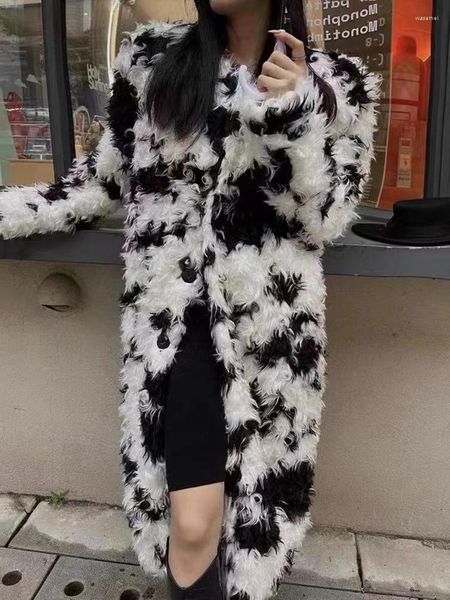 Frauenfell Kuh Blume Lamm Mantel Kleidung gedruckt schwarzweiß dicke dicke künstliche äußere Kleidung Wintermodische Straße lang