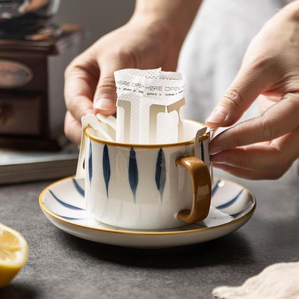 Canecas Japanesa Chart Chare Cup com pires Picer Painted leite caneca Copela de chá de chá de maiúscula Copas de mancha de mão 300mldessert