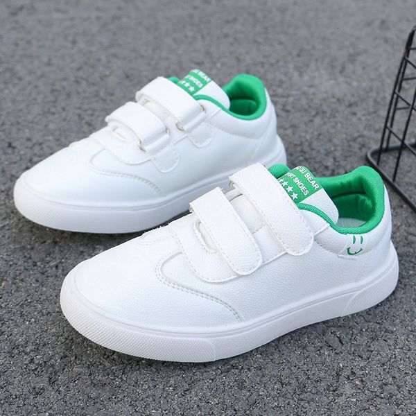 Sportliche Outdoor-Kinder Sneaker Girls Sport Schuhe Jungen Schuhe Schuhe PU KINDIGEN CLASSIEREN SHOUS LICHT KINDER SKATEBOARDEN SHOUS Größe 26-37 Verkauf 230818