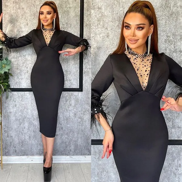 August Aso ebi miçanzia vestido de baile de penas cetim sexy