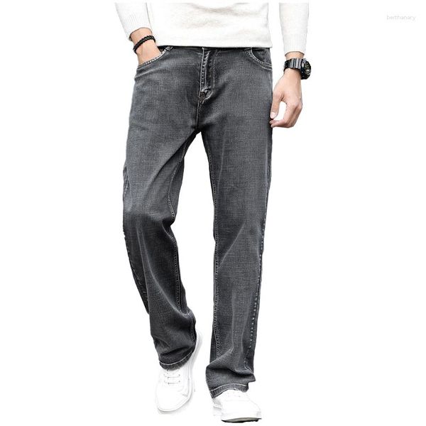 Jeans maschile 2023 stivale gamba larga taglio rilassati uomini sciolti in forma maschio pantaloni di denim pantaloni casual di grandi dimensioni 42 44