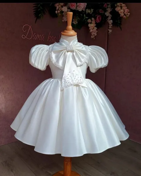 2023 Weiß Perlen Blumenmädchen Kleider Ballkleid Bow Satin Vintage beleuchtet Tle Girl Pegeant Kleiderkleider ZJ408