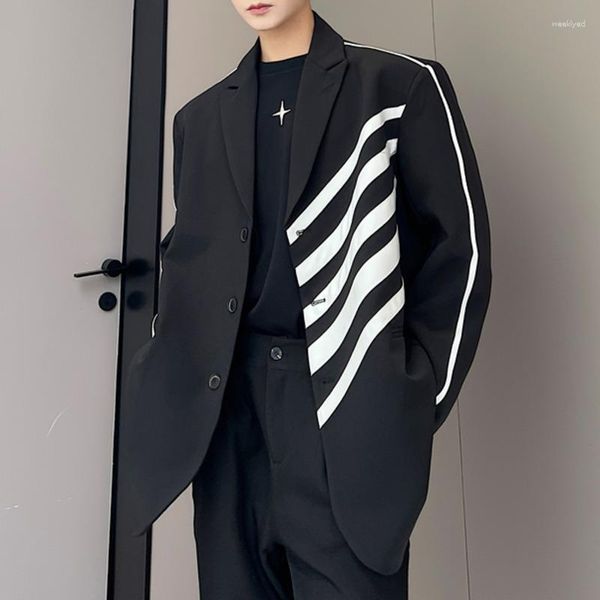 Herrenanzüge Männer Blazer Asymmetrisch kontrastierende Farbanlagen Langarmknopf Streetwear Herbst Trend Persönlichkeit Casual Anzug Mäntel