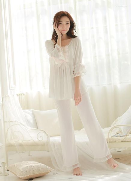 Abbigliamento per il sonno femminile Princess White Pickers Pants Set Decoration in pizzo Pijamas femmininos Verao