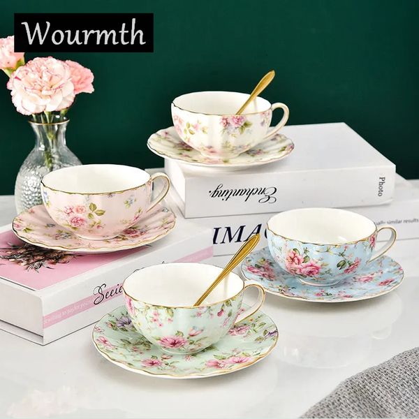 Tazze ldyllic fiori set da tè set di tazza di caffè in ceramica in stile britannico osseo in porto e piattino dorato con un cucchiaio 230818